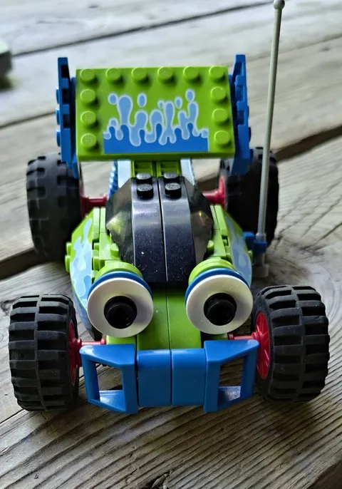 Lego 7590 Toy Story  Woody And Buzz To The Rescue Build Only 100%complete