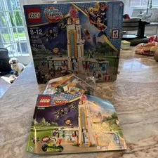 LEGO DC SuperHero Girls Super Hero High School 41232 Complete Set with 2 figures