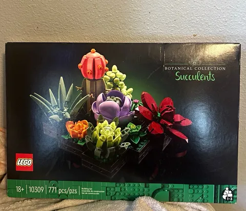 LEGO Botanical Collection Succulents 10309 Complete Set 771 pcs 18+