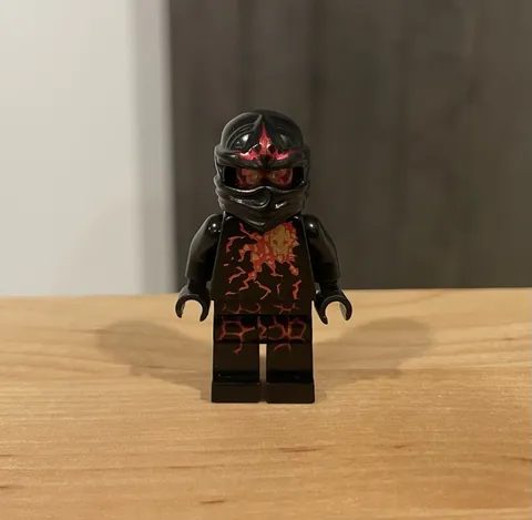 LEGO Ninjago NRG Cole Minifigure 9572 Rare Excellent Shape