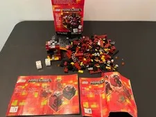 100% COMPLETE With Box LEGO Minecraft Micro World The Nether 21106 Set 2013