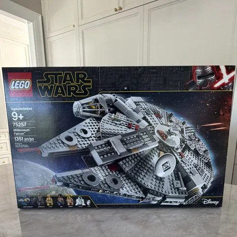 LEGO Star Wars Millennium Falcon 75257 