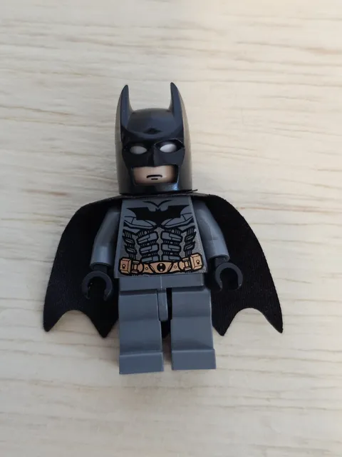2008 Lego Batman Minifig - Gray Suit No Cracks Excellent