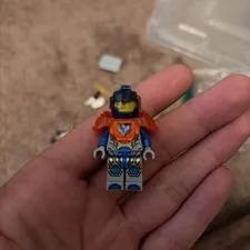 LEGO Nexo Knights Clay Moorington minifigure neon orange armor 271712 nex073 