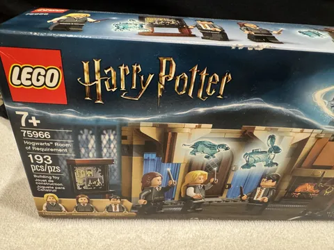 LEGO Harry Potter: Hogwarts Room of Requirement (75966) LEGO Set Sealed Box
