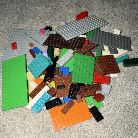 LEGO Bulk 100+ Lot Assorted Bricks, Plates & Baseplates - Multicolor Plastic