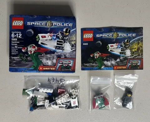 LEGO Space: Squidman Escape (5969), Complete, w / Manual, Minifigs & Box