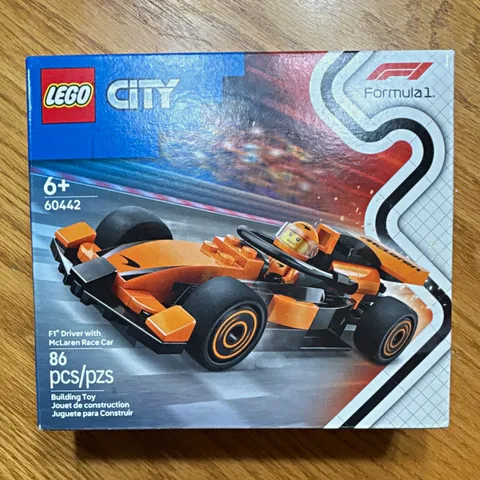 LEGO City 60442 F1 Driver with McLaren Race Car Formula 1 Set 86 pcs 6+