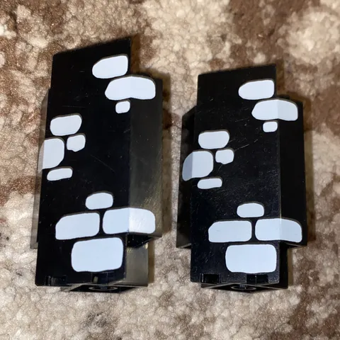 2x LEGO 2345pb06 Black Corner Wall Panel 3x3x6 Light Gray Scattered Stone 6270