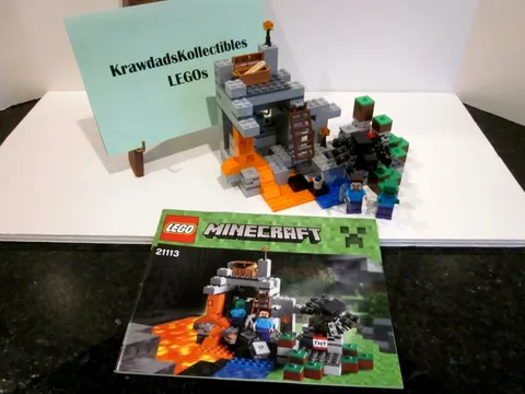 LEGO MINECRAFT 21113 THE CAVE INVENTORIED COMPLETE W/ MINIFIGURES & INSTRUCTIONS