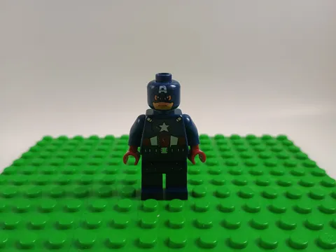 LEGO MARVEL SUPER HEROES 2012 CAPTAIN AMERICA DARK BLUE SUIT MINIFIGURE