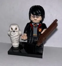 LEGO Harry Potter & Fantastic Beasts Minifigure Set - Harry Potter - School Robe