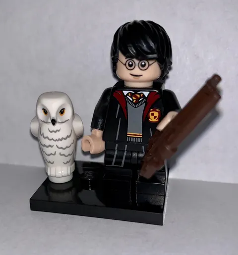 LEGO Harry Potter & Fantastic Beasts Minifigure Set - Harry Potter - School Robe