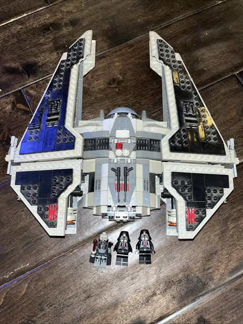 LEGO Star Wars: The Old Republic Sith Fury-Class Interceptor (9500) Year 2012