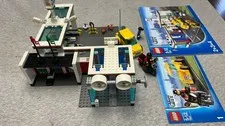 LEGO CITY Service Station 7993 Complete Retired Motorcycle Car Wash 2 Mini Figs