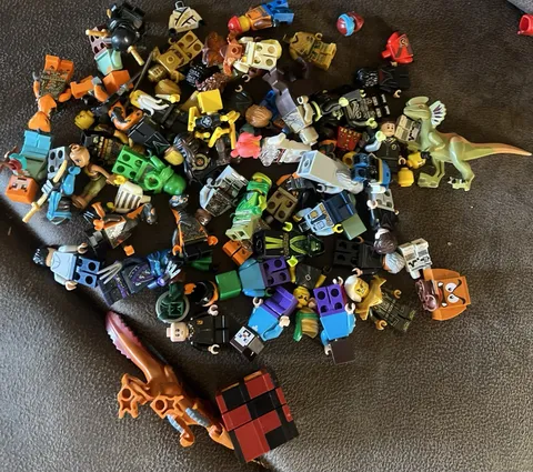 Huge Bulk LEGO Lot Brick,Minifigures, from LEGO ninjago,Jurassicworld,etc