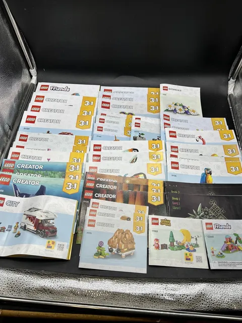 Lot 40 LEGO 3 In 1 Creator Instruction Manuals Booklet Friends Botanical Animals