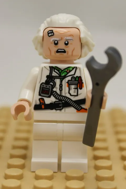 Doc Brown LEGO minifigure [sc139] Speed Champions 77256 Time Machine from Back t