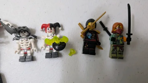 LEGO NINJAGO Skybound Salvage M.E.C. 70592 717 pcs w/ Instruction Manual