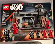 LEGO Star Wars The Mandalorian 75386 Paz Vizsla vs Moff Gideon 289 pcs