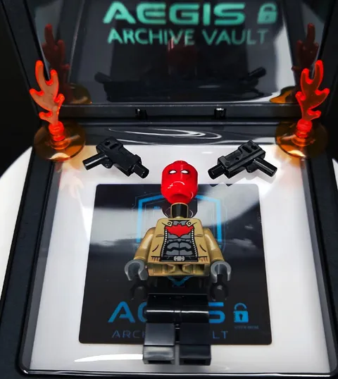 LEGO Red Hood Minifigure/Bike/Sticker Sh0282 Pristine Brand New Never Assembled