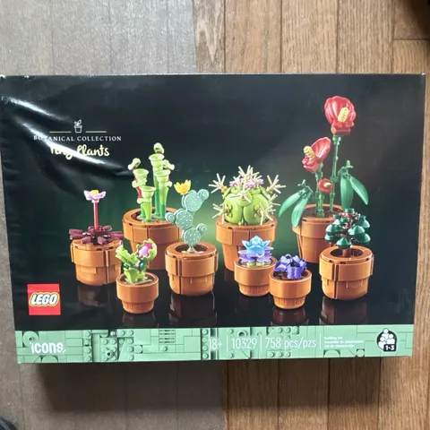 LEGO Icons Botanical Collection Tiny Plants 10329 Complete Set 758 Pieces 18+