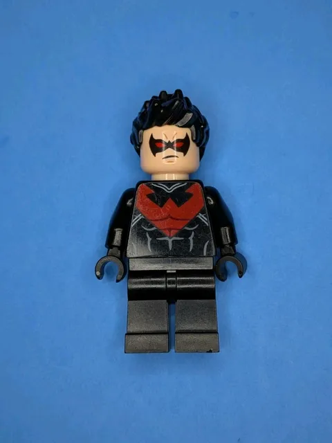 Lego DC Batman: Nightwing Minifigure Red Eye Holes Chest Symbol 76011