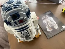 LEGO Star Wars: R2-D2 (75308) and Manual