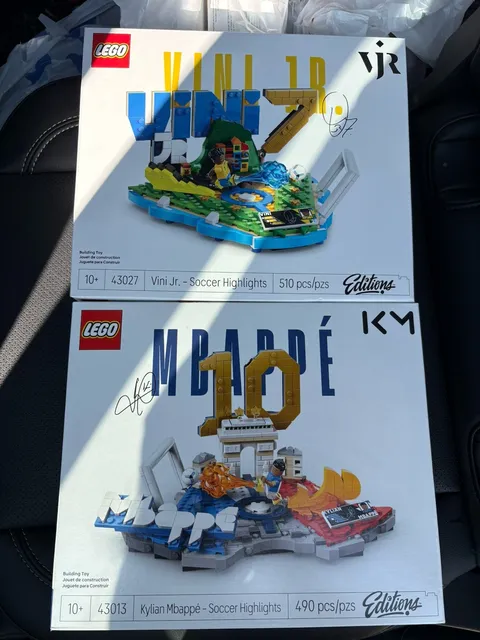 LEGO Editions Kylian Mbappe Soccer Highlights Building Set 43013 43027 Vini Jr