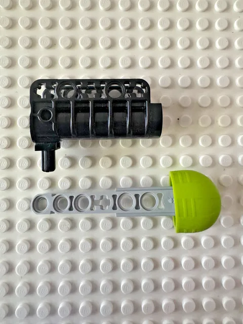 LEGO Projectile Launcher Black 32074c01 & Projectile Arrow 32133ac05