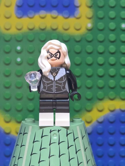 LEGO Super Heroes Black Cat Minifigure Spider-Man Daily Bugle 76178 sh715 Sh0715