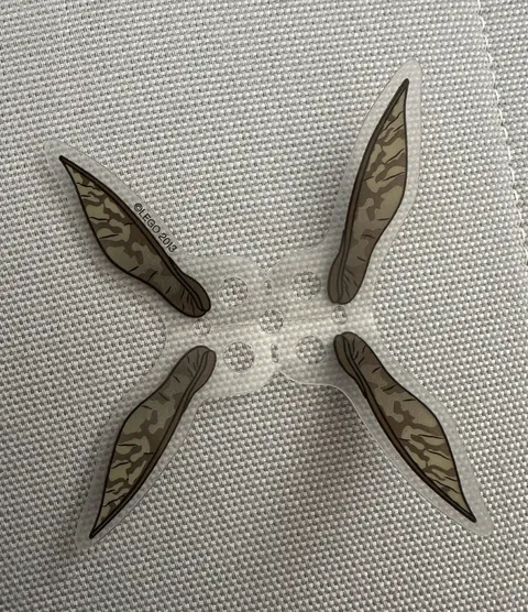 LEGO STAR WARS GEONOSIAN POGGLE THE LESSER WINGS ONLY
