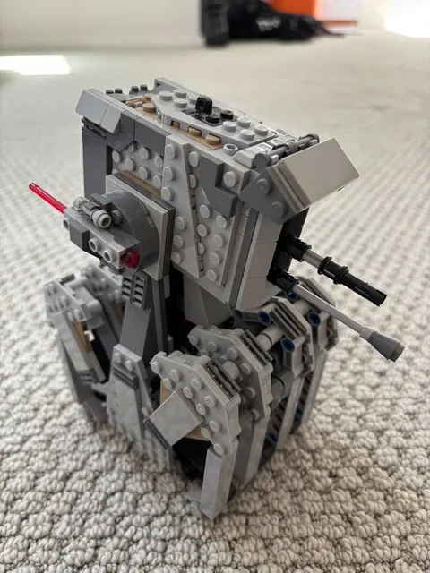 Lego Star Wars 75177 First Order Heavy Scout Walker set
