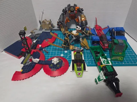 LEGO Incomplete Structure and Vehicles Lot - Spider-Man Plane Robot Car