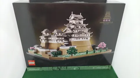 LEGO Architecture Himeji Castle Model 21060 LEGO