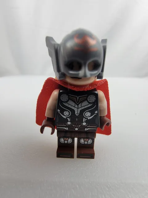 Genuine Lego Mighty Thor Jane Foster Marvel Super Heroes MiniFigure