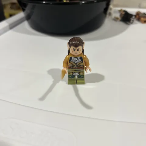 LEGO Elrond Minifgure LORD OF THE RINGS LOTR HOBBIT FIGURE Lor033