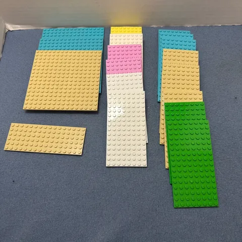 LEGO Baseplate and Plate Lot Assorted Sizes and Colors Tan Blue Green Pink White