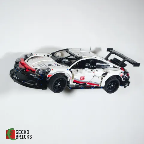 3D Printed Wall Mount for LEGO® Technic Porsche 911 RSR (42096) - Gecko Bricks
