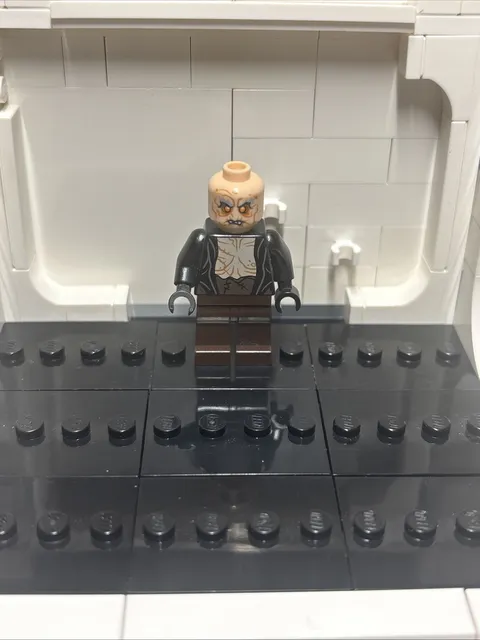 Genuine Lego Yazneg Minifigure The Hobbit from 79002 -lor038