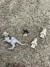LEGO Star Wars Tauntaun, 2 Snowtroopers & Ice Fisherman Minifigure Lot
