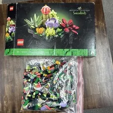 LEGO Set 10309 Botanical Collection Succulents