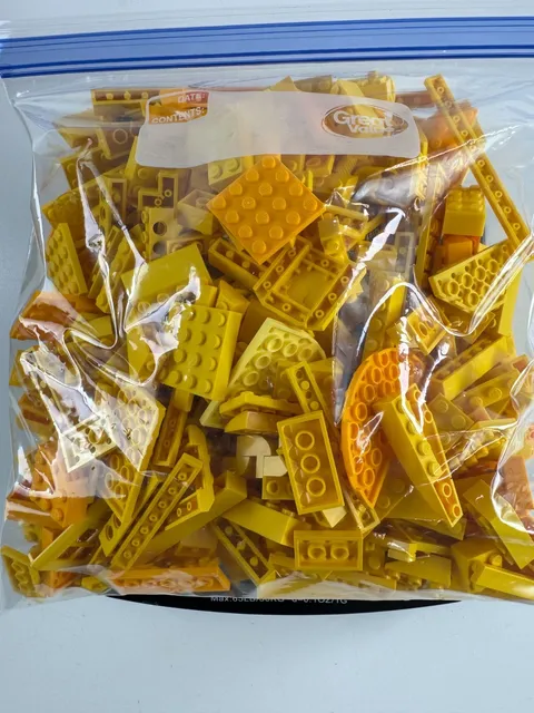 LEGO Yellow Bulk Bricks Parts Pieces Lot 1 lb 9.2 oz Mixed