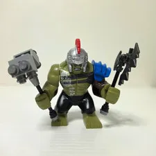 LEGO Hulk Bigfig Minifigure Thor Ragnarok Arena Clash with Axe and Hammer