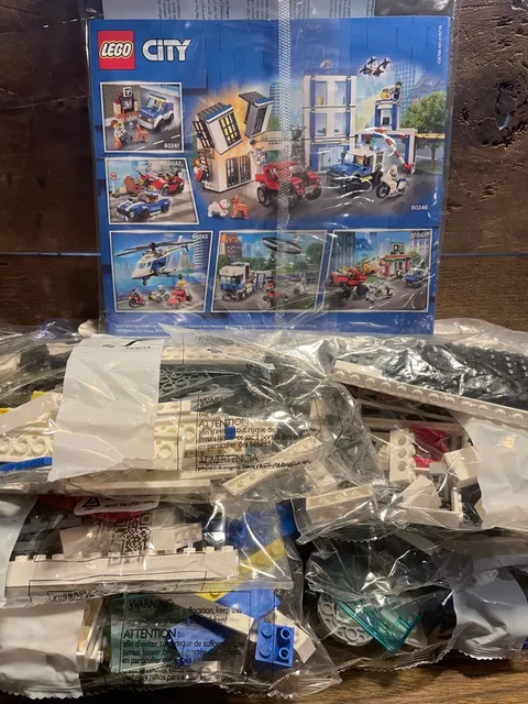 LEGO City 60246 Police Station Building Set ~ Sealed Bags but Missing Retail Box