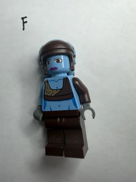 LEGO Minifigure Star Wars sw0284 Aayla Secura Large Eyes - 2K