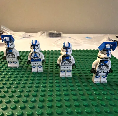 LEGO Star Wars 501st Clone Trooper Lot x4 Officers w/ Backpacks & Troopers