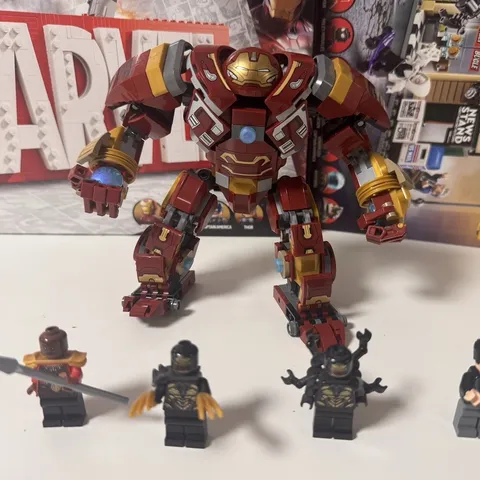 LEGO Marvel Hulkbuster Minifigure Lot w/ Iron Man, Superheroes, Age 8+
