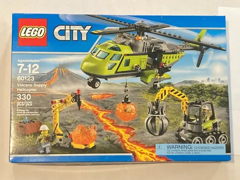 LEGO CITY Volcano Supply Helicopter 60123 Sealed Set 330 Pieces Ages 7-12