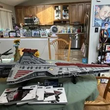 LEGO Star Wars UCS Venator Class Republic Attack Cruiser COMPLETE & INSTRUCTION
